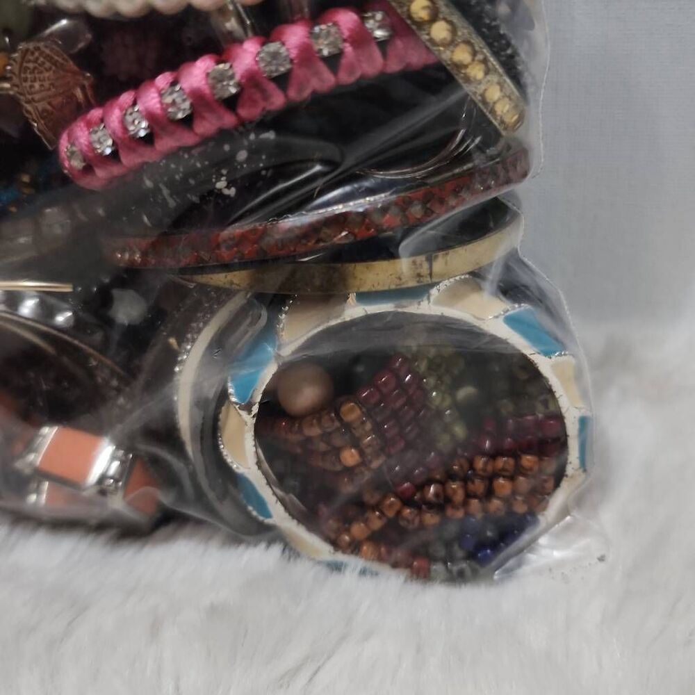 Grandma Jewelrybox Crafting Jewelry Treasures Lot 3lbs #2 - Picture 3 of 8